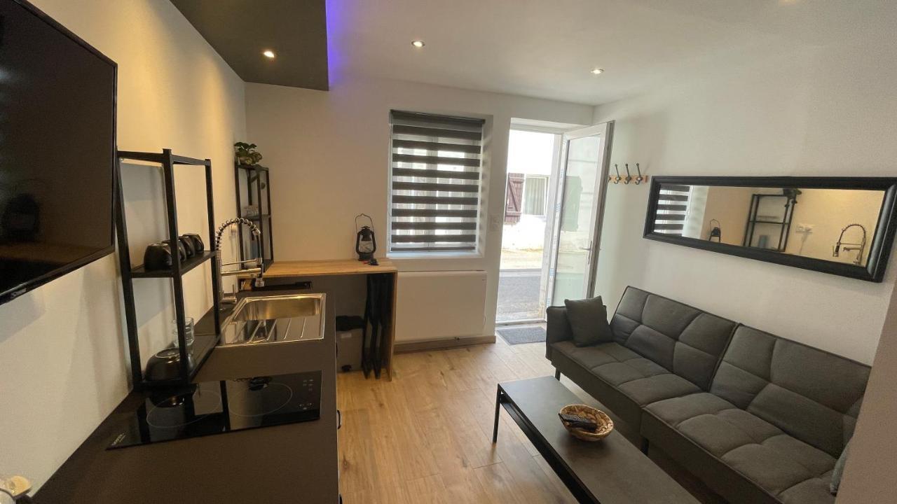 Bienvenue Chez Vous "Appartement Classe 2 Etoiles En Rdc Avec Espace Exterieur Et Parking" Доль Екстер'єр фото